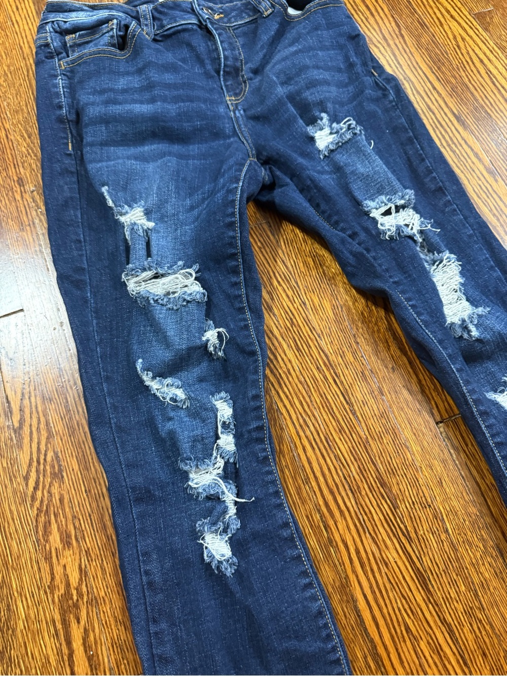 Cello Distressed Skinny Jeans Size 7 Ripped Blue Denim with Back Ankle Fray - Picture 4 of 8